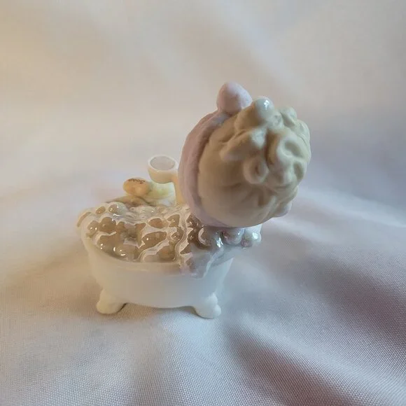 Precious Moments 1998 Enesco Porcelain Figurine Soap Bubbles Collectible - Picture 4 of 6